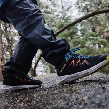 COLUMBIA BOYS WATERPROOF LACE TRAINER - BLACK ORANGE